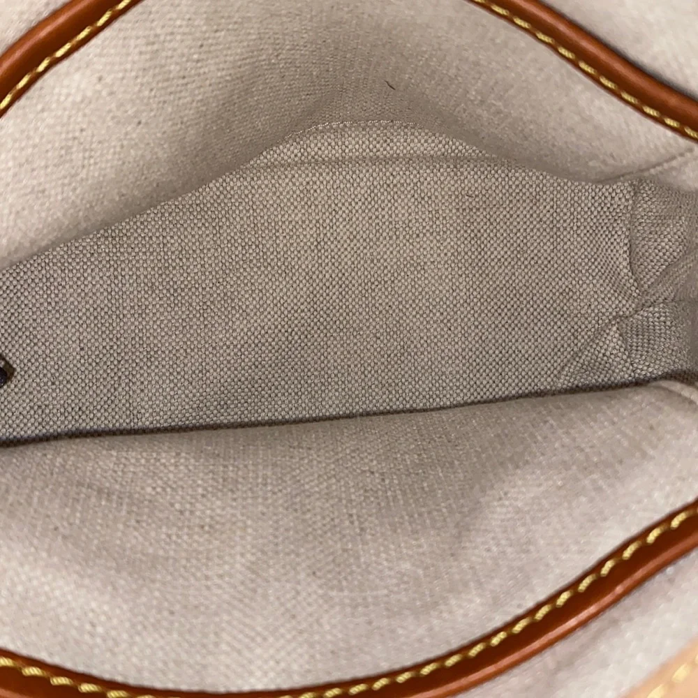Beautiful Dooney&Bourke crossbody Bag 🤎💛🤎💛SOLD DURING SHOW bundle - Picture 7 of 8